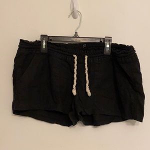 Roxy linen shorts